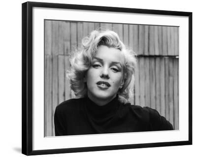 Actress Marilyn Monroe - Black Framed Art Print Wall Art, 24x18 Actress Marilyn Monroe - Black Framed Art Print Wall Art, 24x18