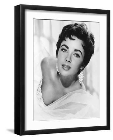 Elizabeth Taylor, 1954 - Black Framed Art Print Wall Art, 12x16 Elizabeth Taylor, 1954 - Black Framed Art Print Wall Art, 12x16