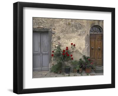 Tuscan Doorway in Castellina in Chianti, Italy - Black Framed Art Print Wall Art, 12x9