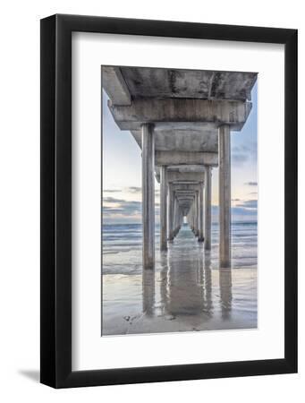 USA, California, La Jolla, Scripps Pier - Black Framed Art Print Wall Art, 8x12